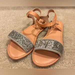 GAP Silver sparkle velcro closure Sandals Girls  1